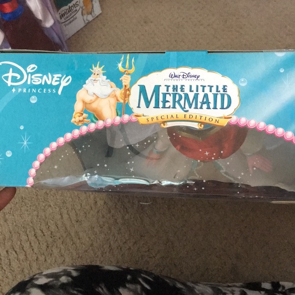 The Little Mermaid Special Edition Royal Wedding - Picture 7 of 7